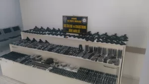 KONYA (AA) – Konya'nın Beyşehir ilçesinde düzenlenen silah kaçakçılığı operasyonunda