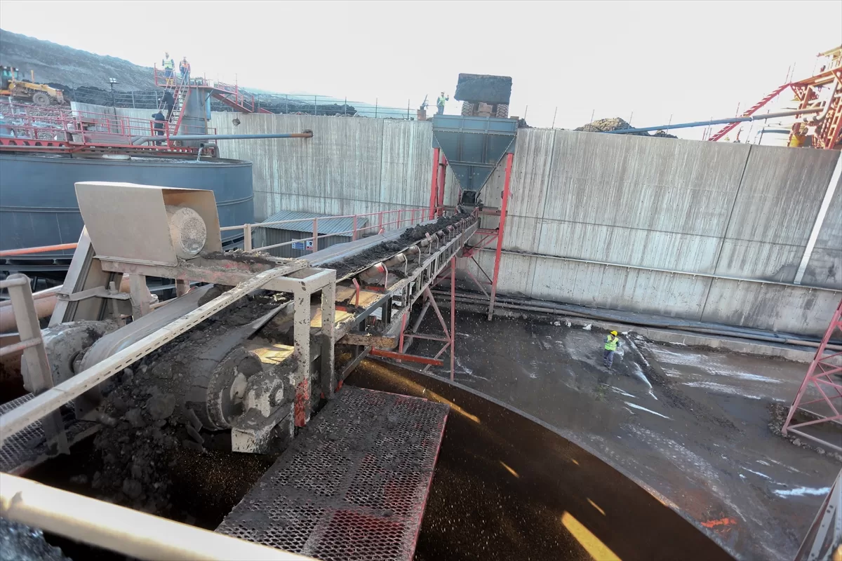 Kütahya'da kurulan tesiste, 13 milyon ton atık şlam kömürü ekonomiye kazandırılacak