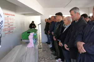 - "Biz Türkiye'deki yeni bir yol olmak istiyoruz, üçüncü bir