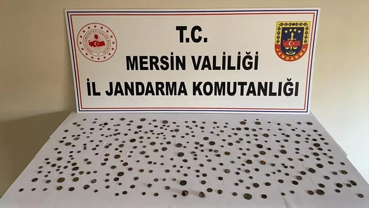 Mersin'de tarihi eser niteliğinde 345 obje ele geçirildi