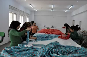 MUŞ/HAKKARİ (AA) – Muş ve Hakkari'deki gönüllü kadınlar, Kahramanmaraş merkezli