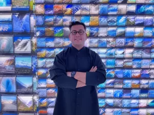 DUBAI (AA) – SALİH ŞEREF – Yeni medya sanatçısı Refik