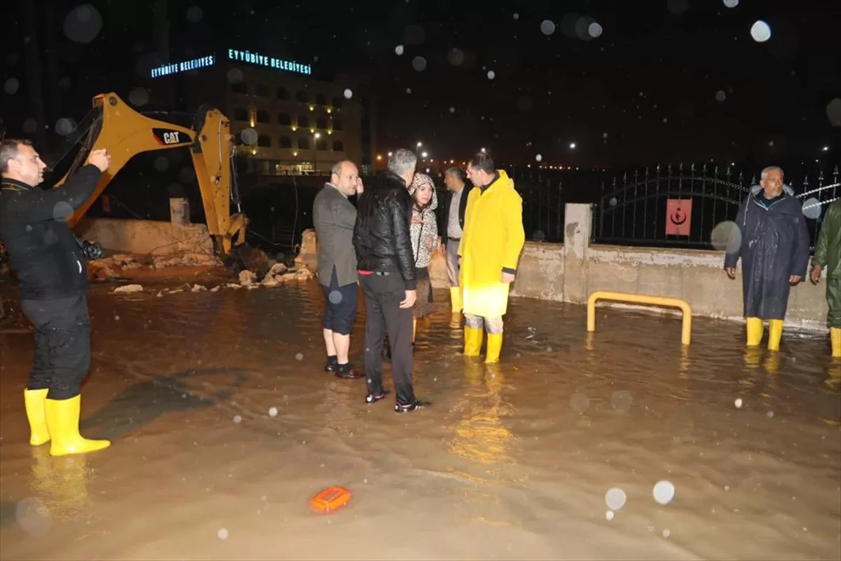 GÜNCELLEME – Şanlıurfa'da sağanak su baskınlarına neden oldu