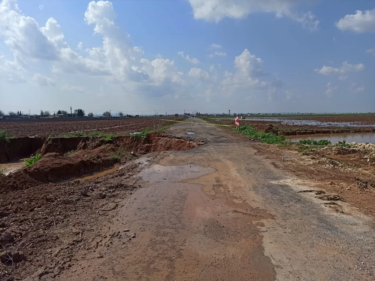 Selde tahrip olan Akçakale-Suruç kara yolunun bir bölümü ulaşıma kapatıldı