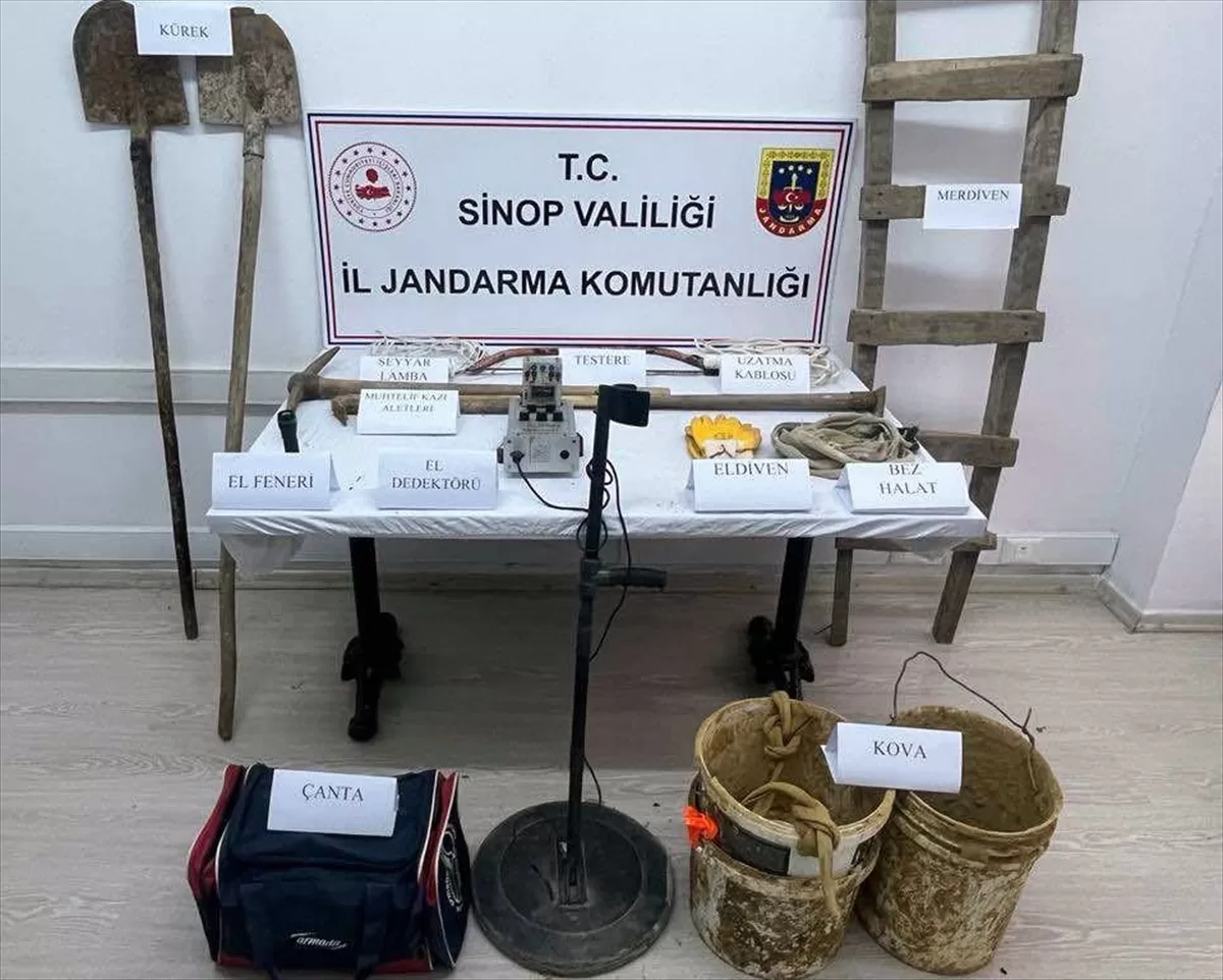Sinop'ta kaçak kazı yapan 3 zanlı suçüstü yakalandı