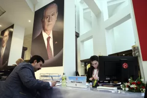 ANKARA (AA) – Siyasi parti genel merkezlerinde milletvekili aday adaylığı