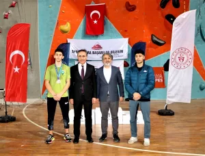 TRABZON (AA) – Türkiye Dağcılık Federasyonunca Trabzon'da düzenlenen "Mustafa Tekin