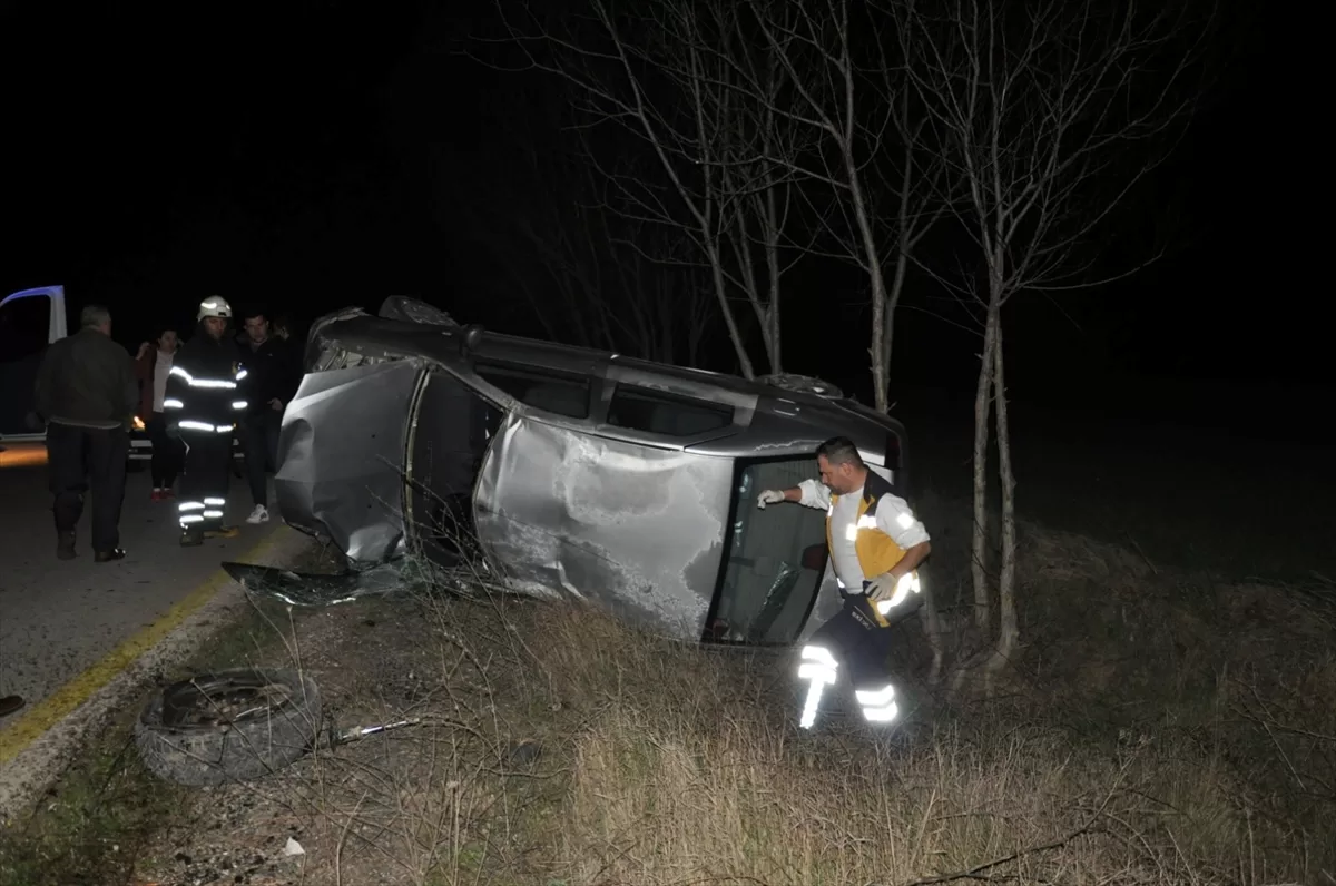 Tekirdağ'da iki otomobilin çarpıştığı kazada 4 kişi ağır yaralandı