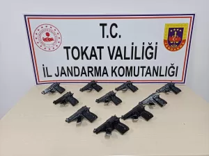 TOKAT (AA) – Tokat'ta düzenlenen kaçak silah operasyonunda 10 tabanca