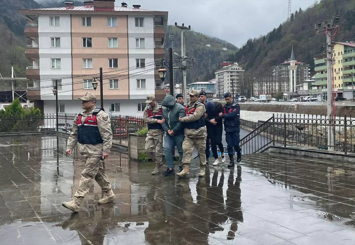 Trabzon'da hırsızlık operasyonunda 5 kişi tutuklandı