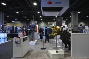 - TUSAŞ, TÜRKSAT ve PROFEN, dünyanın önde gelen uydu firmalarının