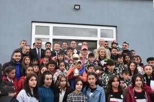 HAKKARİ (AA) – Kayaklı Koşu Türkiye Şampiyonası'nda takım halinde birinci