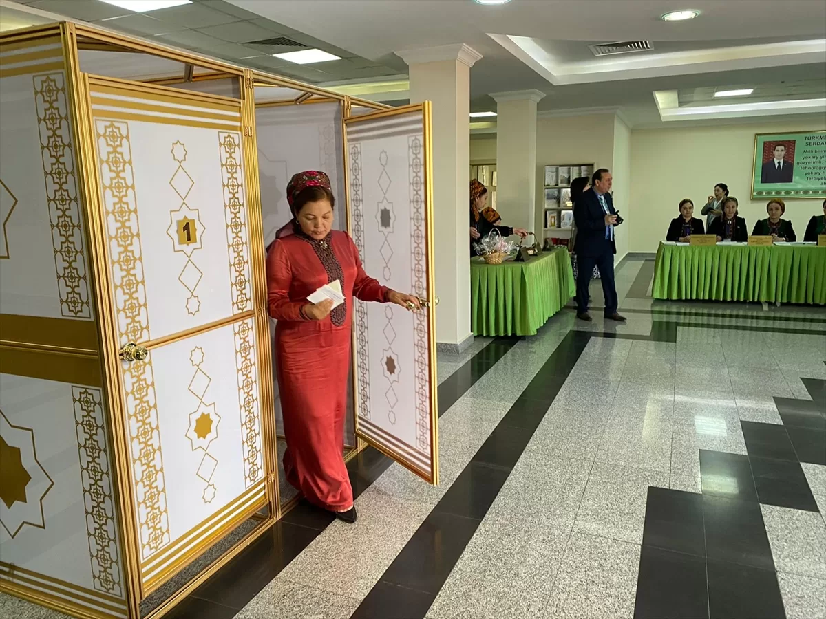 Türkmenistan’da milletvekilliği seçimleri için oy verme işlemleri başladı