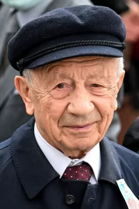 - 10. Cumhurbaşkanı Ahmet Necdet Sezer'in de katıldığı Kocatepe Camisi'ndeki