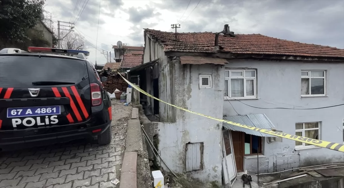 Zonguldak’ta evinde silahla vurulmuş halde bulunan kadın hastaneye kaldırıldı