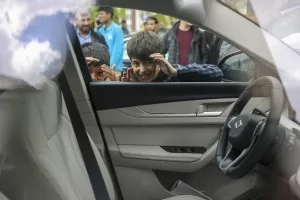 - "'Togg yapamaz' dediler, büyük büyük laf ettiler. 'Fabrika nerede,