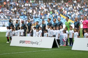 - Adana Demirspor: 4 - Yukatel Kayserispor: 3 (İlk yarı)