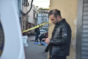 ADANA (AA) – Adana'nın merkez Yüreğir ilçesinde iki aile arasında