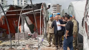 ADIYAMAN (AA) – Adıyaman'da çadır kentte çıkan yangında dumandan etkilenen