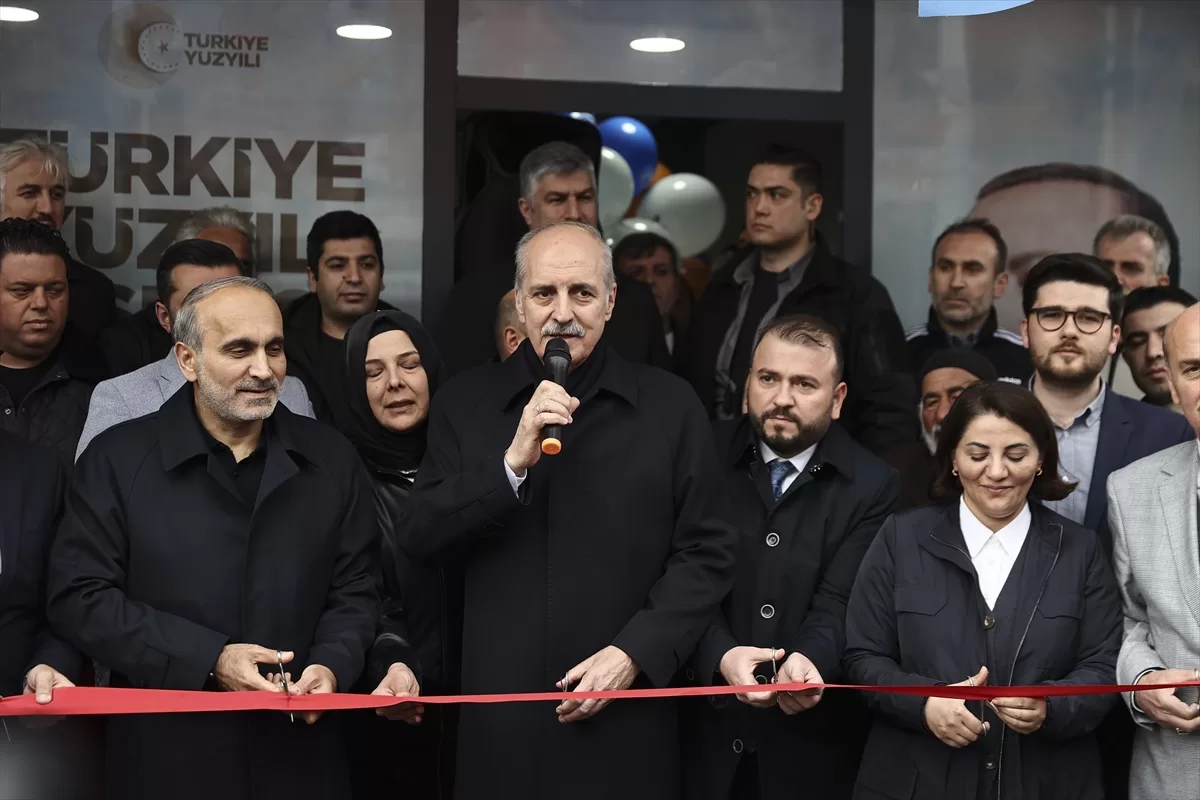 AK Parti Genel Başkanvekili Kurtulmuş, Arnavutköy ilçe merkez irtibat ofisi açılışına katıldı