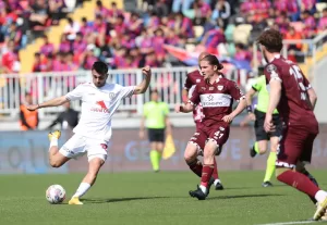 - Altınordu: 3 - Beyçimento Bandırmaspor: 3