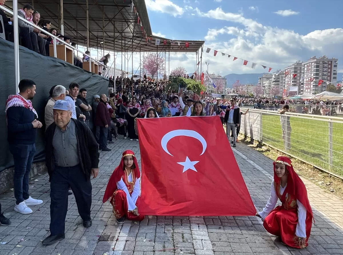 Antalya'da 24. Tarım ve Seracılık Festivali kapsamında “Yörük göçü” etkinliği yapıldı
