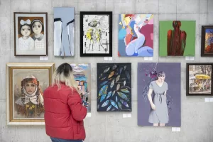 - Proje kapsamında açılışı yapılan sergide yer alan ve geliri