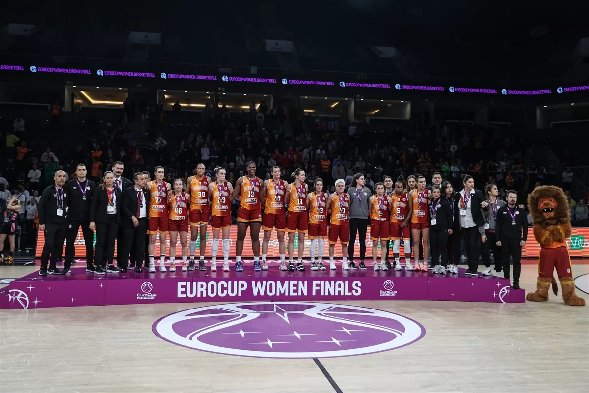 Basketbol FIBA Kadınlar Avrupa Kupası şampiyonu LDLC ASVEL, kupasını aldı