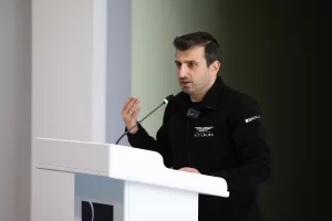 - Baykar Yönetim Kurulu Başkanı ve Teknoloji Lideri Selçuk Bayraktar,