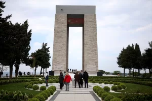 ÇANAKKALE (AA) – Çanakkale Kara Savaşları'nın 108. yılı dolayısıyla 24-25