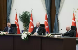 - "(Cumhurbaşkanı Erdoğan) Bu eserlere liderlik etmeniz Türkiye Yüzyılı'nı kucaklama