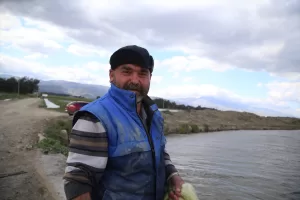 HATAY (AA) – Hatay'da bir grup depremzede, deprem stresinden uzaklaşmak