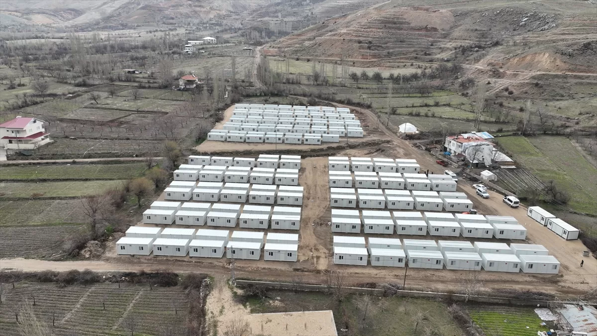 Doğanşehir'de enkazın tamamının bayrama kadar kaldırılması hedefleniyor