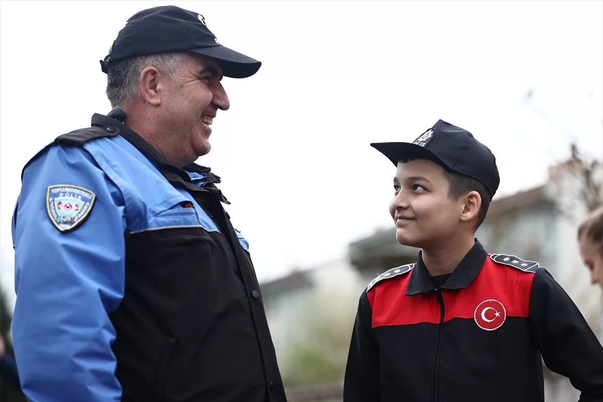 Düzce'de otizmli çocuğun polislik hayali bir günlüğüne gerçeğe dönüştü