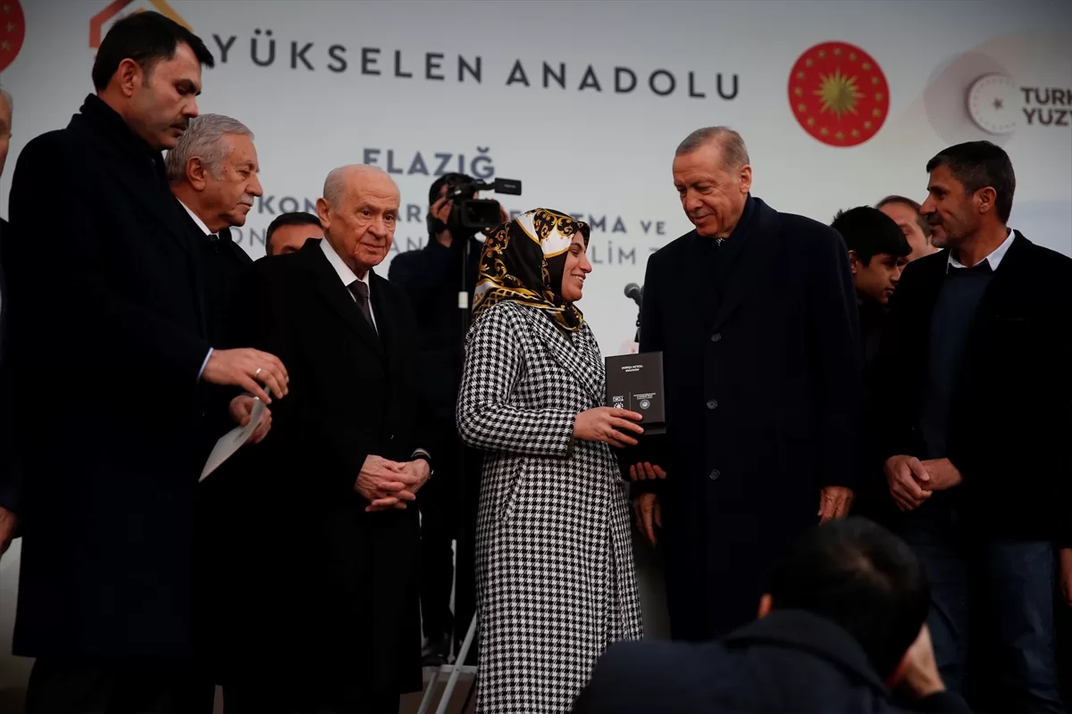 Cumhurbaşkanı Erdoğan, Elazığ Afet Konutları Temel Atma ve Sosyal Konutlar Anahtar Teslim Töreni'nde konuştu: (1)