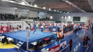 MUĞLA (AA) – Genç Erkekler ve Kadınlar Türkiye Ferdi Boks