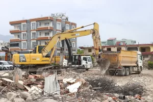 HATAY (AA) – Hatay'ın Antakya ve Defne ilçelerinde hasarlı binaların
