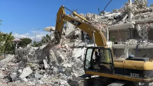 HATAY (AA) – Hatay'ın merkez Antakya ve Defne ilçelerindeki 77