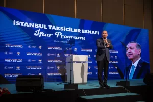 İSTANBUL (AA) – İçişleri Bakanı Süleyman Soylu, taksicilere kullandığı Togg