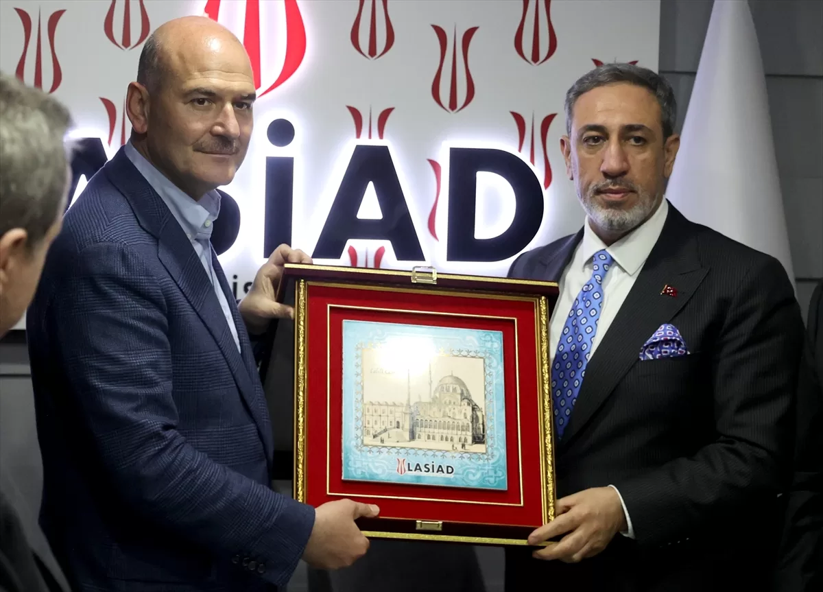 İçişleri Bakanı Soylu'dan, Laleli Sanayici ve İş İnsanları Derneğine ziyaret: