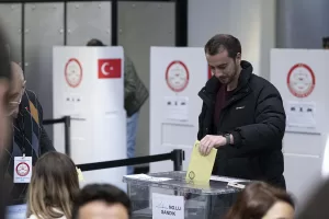 LONDRA (AA) – İngiltere ve İskoçya'da, Türkiye'de 14 Mayıs'ta Cumhurbaşkanı