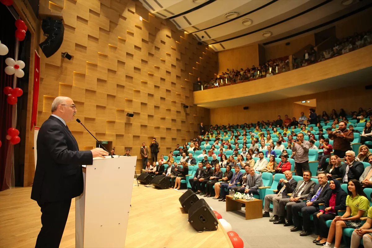 İZMİR (AA) – Yeniden yapılan İzmir İktisat Kongresi binası, 23