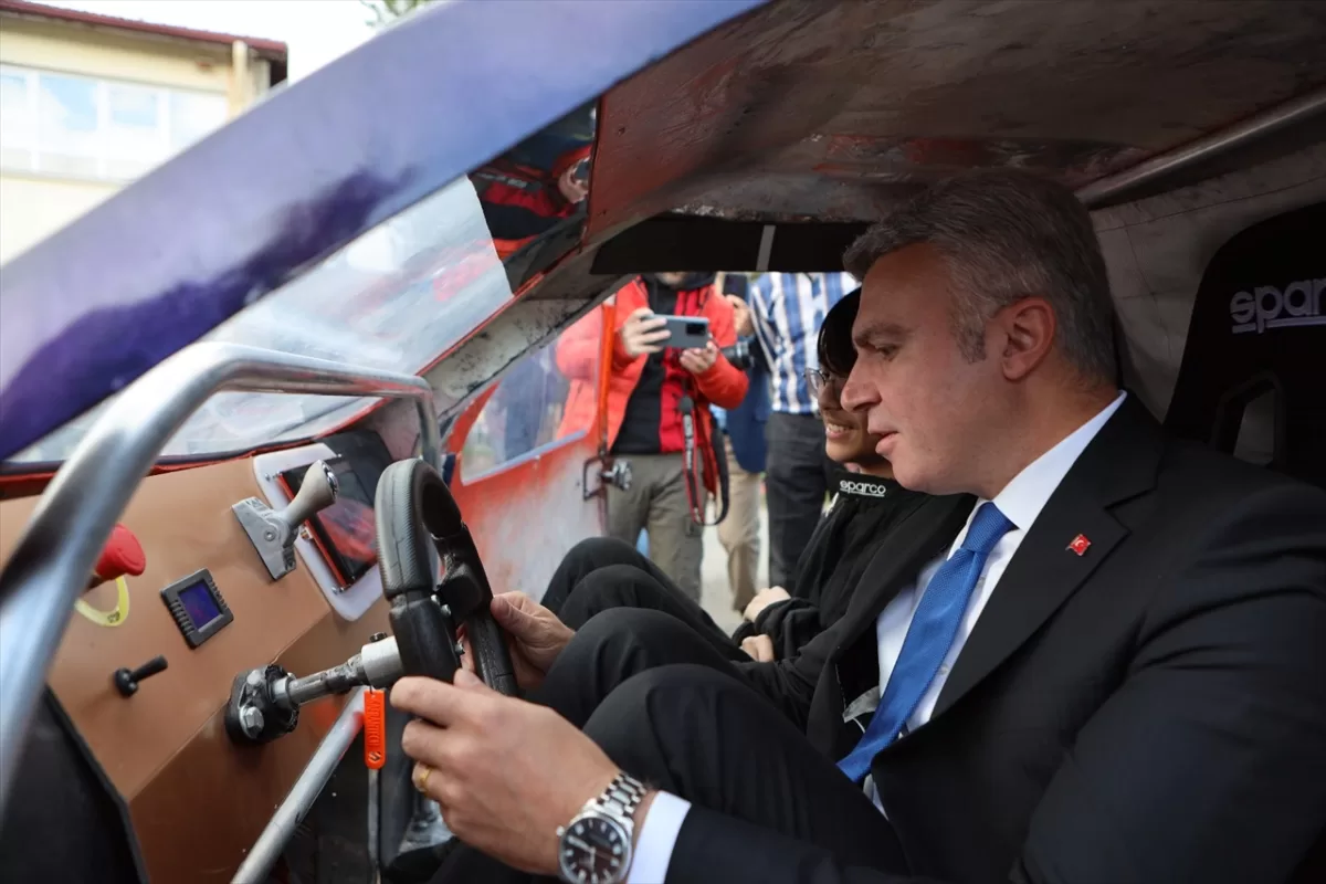 Karabük'te liselilerin geliştirdiği “Safrantech” isimli elektrikli araç TEKNOFEST'te yarışacak