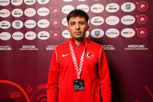 - Süleyman Atlı gümüş, İbrahim çiftçi bronz madalya elde etti