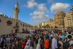 - Mısır Cumhurbaşkanı Abdulfettah es-Sisi ve bazı üst düzey yetkililer,
