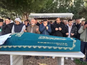 İSTANBUL (AA) – Pendik'te otomobilde otururken silahlı saldırıya uğrayan 2