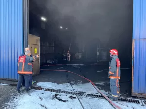 SAKARYA (AA) – Sakarya'nın Hendek ilçesinde kömür tozu üretimi yapılan