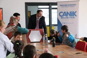 - Canik ilçesinde düzenlenen robotik kodlama, ahşap boyama, akıl ve