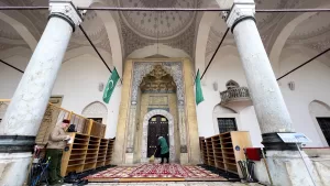 SARAYBOSNA (AA) – Bosna Hersek'in başkenti Saraybosna'da, Ramazan Bayramı hazırlıkları