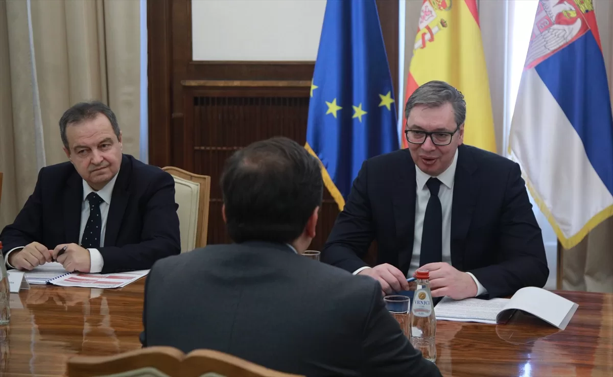 Sırbistan Cumhurbaşkanı Vucic, İspanya Dışişleri Bakanı Albares'i kabul etti